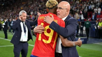 أزمة في برشلونة.. إصابة لامين يامال تبعثر أوراق دي لا فوينتي مع منتخب إسبانيا